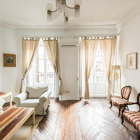 Apartamentos Madrid Centro W Екстериор снимка