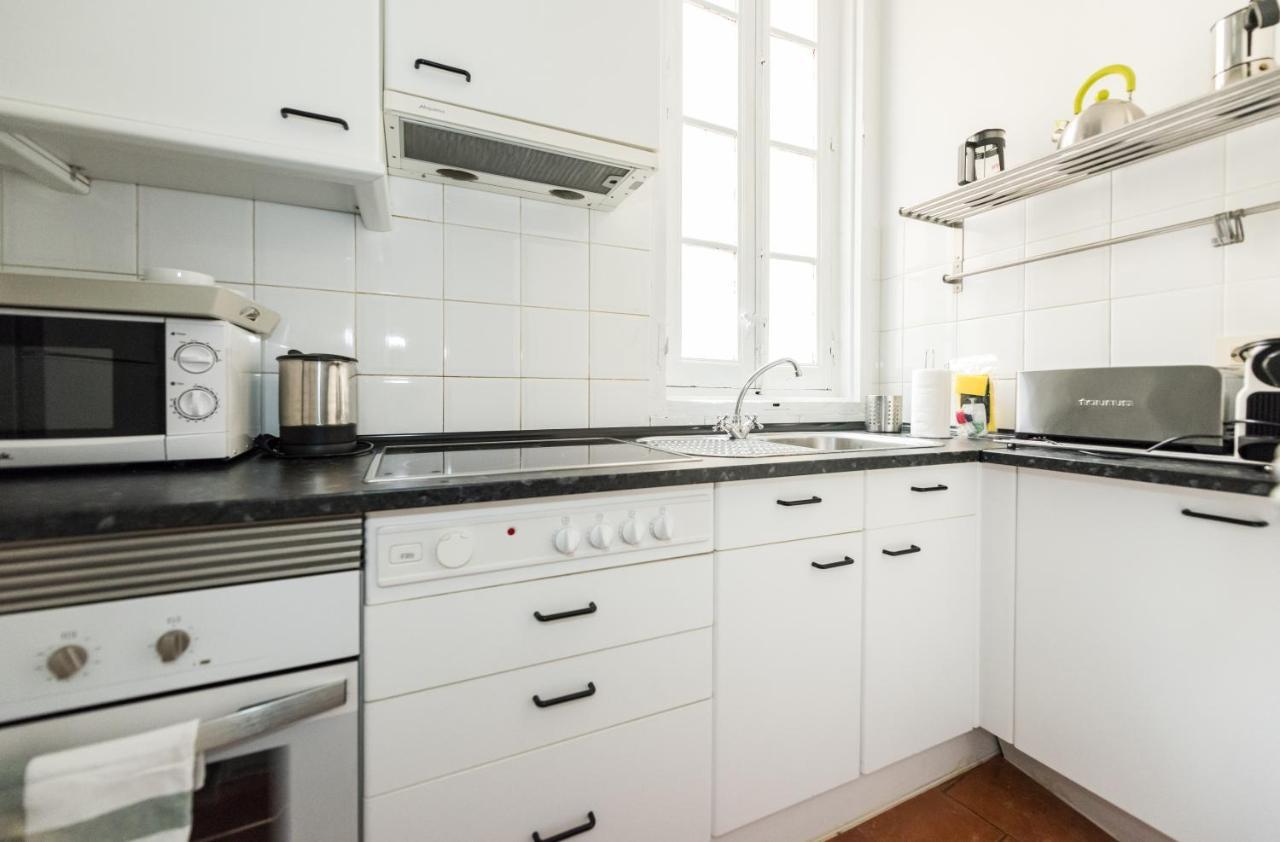 Apartamentos Madrid Centro W Екстериор снимка